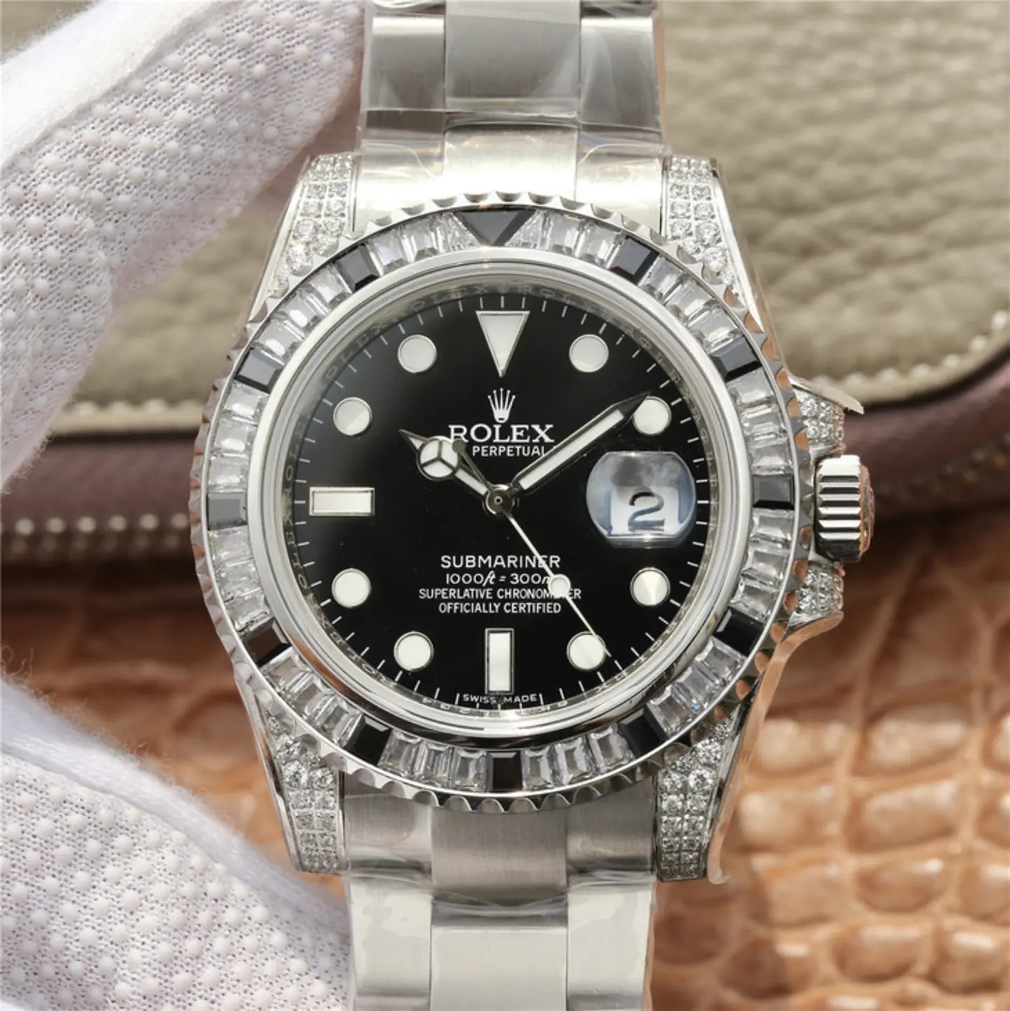 Rolex Submariner Date Silver Black Diamond, 40mm, Ref#116610LN - Image 6
