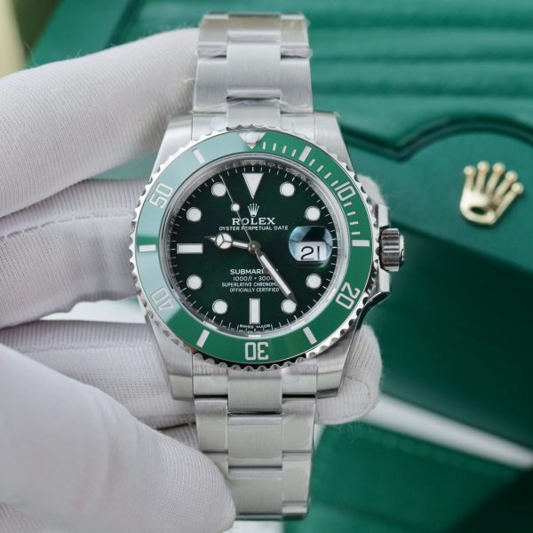 Rolex Submariner Stainless Steel "The Hulk" Green Dial Cerachrom Bezel, Ref#116610LV, 41mm - Image 4