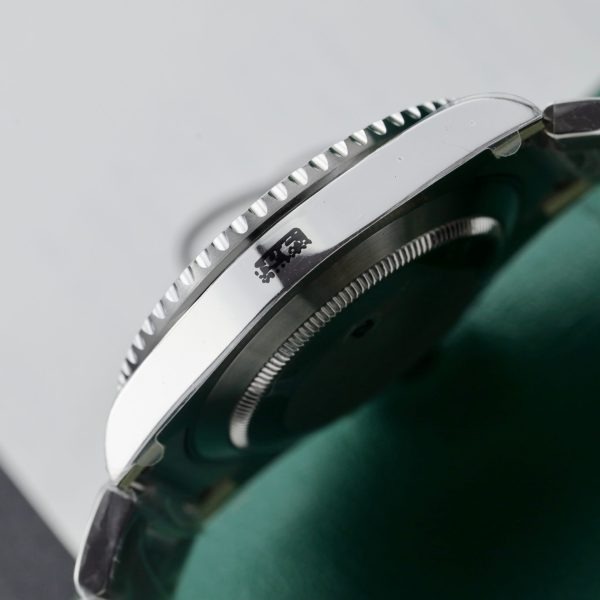 Rolex Submariner Stainless Steel "The Hulk" Green Dial Cerachrom Bezel, Ref#116610LV, 41mm - Image 9